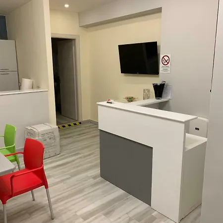 Oda ve Kahvaltı In Centro Crotone