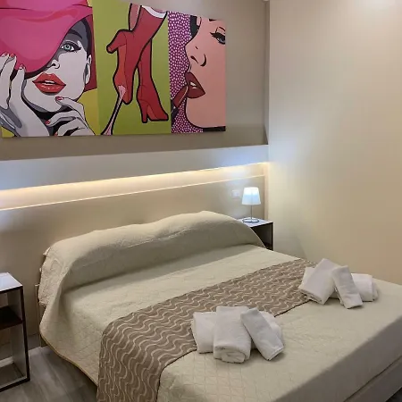 In Centro Oda ve Kahvaltı Crotone