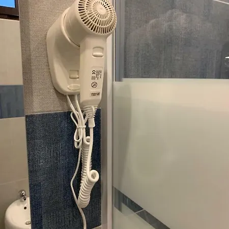 Oda ve Kahvaltı In Centro Crotone