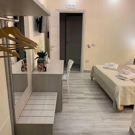 In Centro קרוטונה